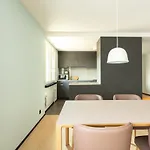 Apartment Ema House Serviced Superior Downtown