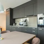 Apartment Ema House Serviced Superior Downtown