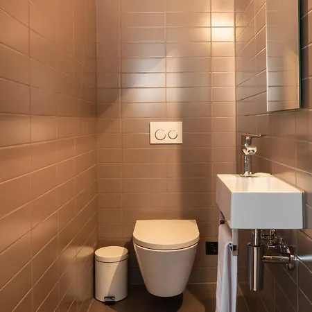 Ema House Serviced Superior Downtown