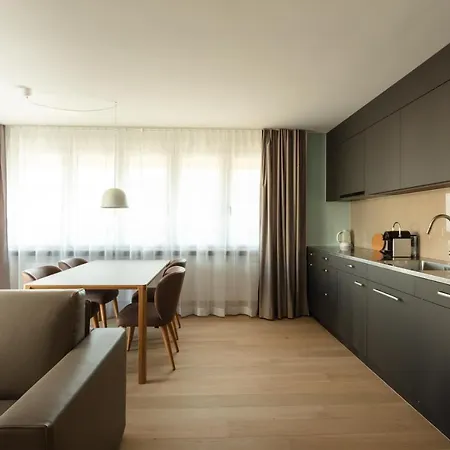 Ema House Serviced Superior Downtown