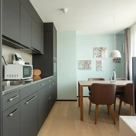 Ema House Serviced Superior Downtown *