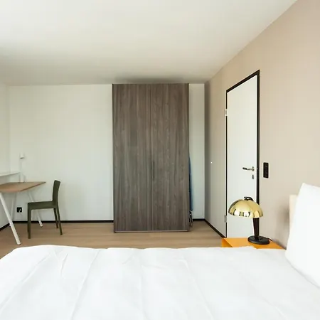 Ema House Serviced Superior Downtown Lejlighed