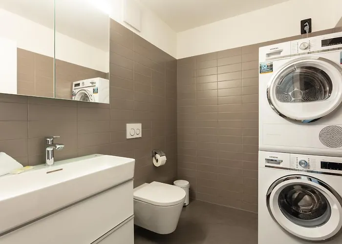 Ema House Serviced Superior Downtown