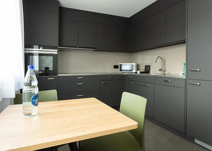 Ema House Serviced Superior Downtown *