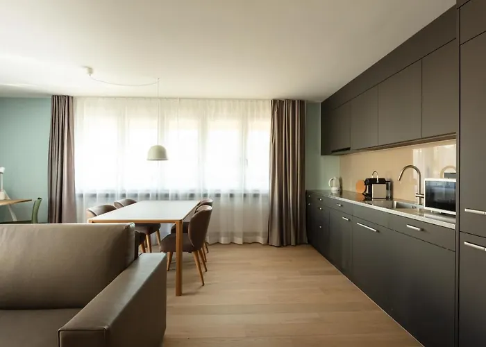 Ema House Serviced Superior Downtown